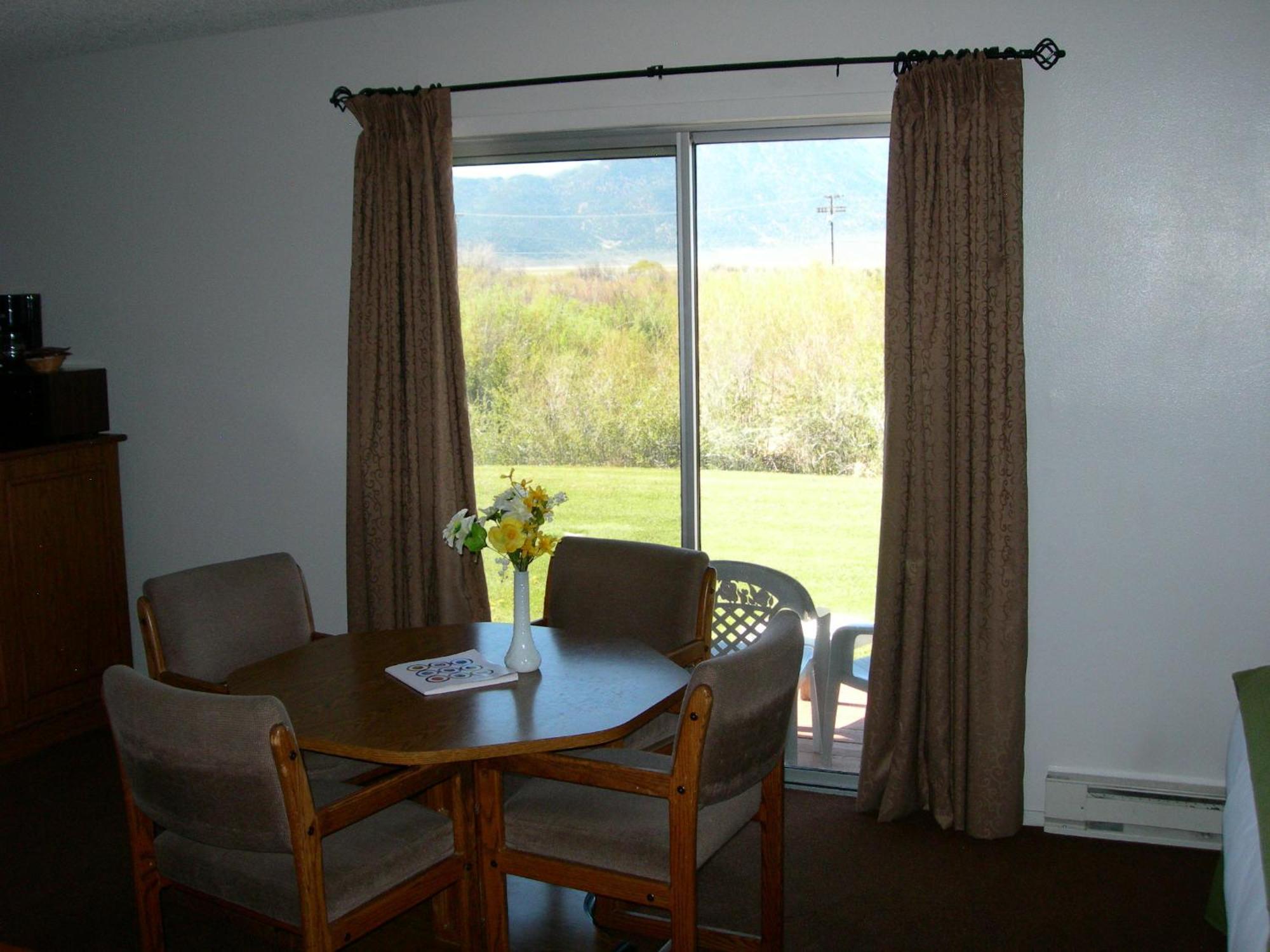 Walker River Lodge Бриджпорт Стая снимка