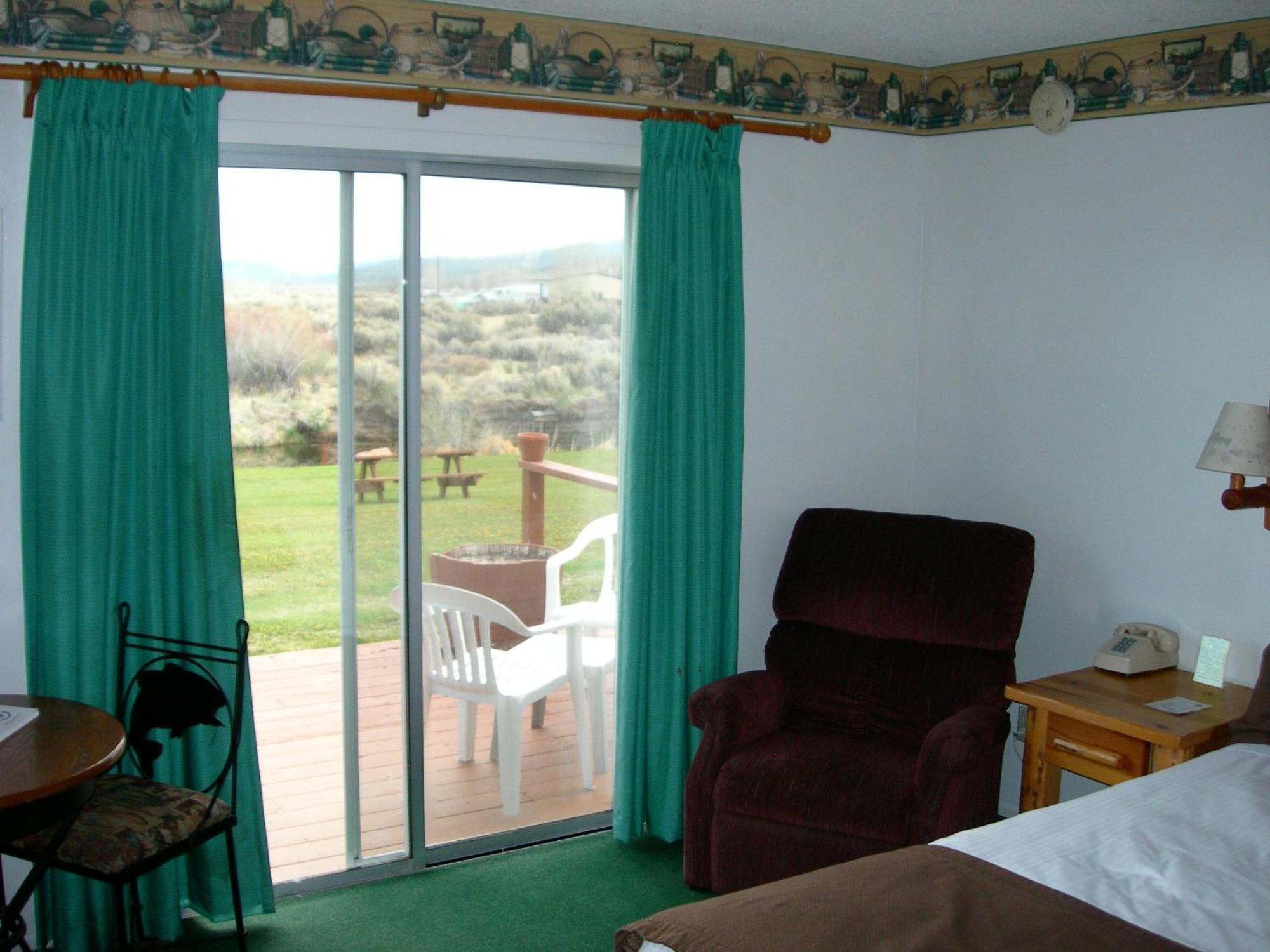 Walker River Lodge Бриджпорт Стая снимка