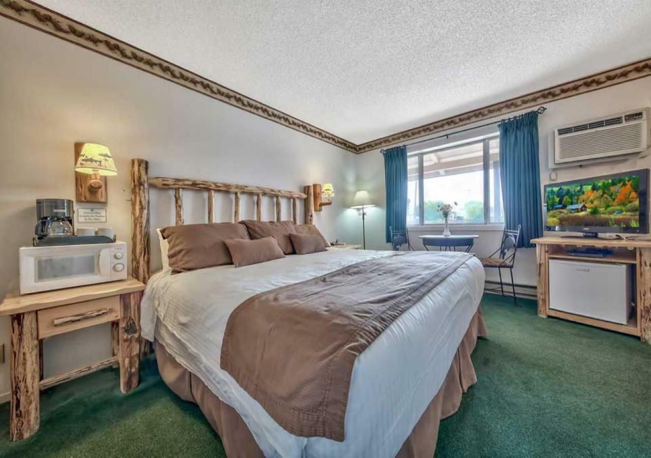 Walker River Lodge Бриджпорт Екстериор снимка