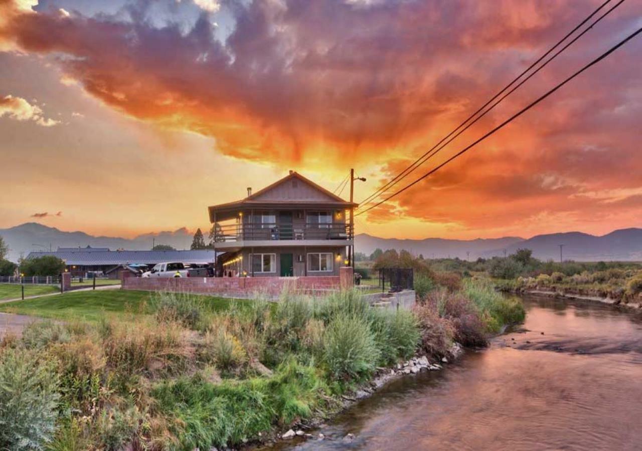 Walker River Lodge Бриджпорт Екстериор снимка